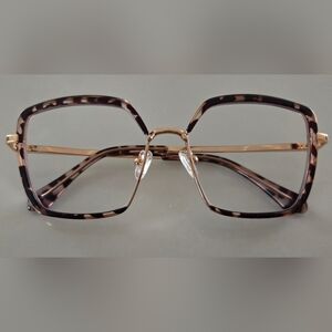 Tortoise Shell Square Frame Glasses